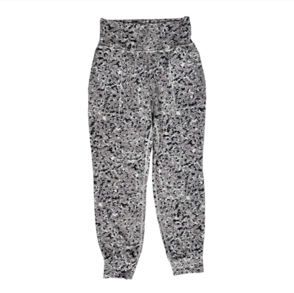 Athleta Salutation Textured Jogger Black/Cream Multi Size Medium Women's - Picture 7 of 9
